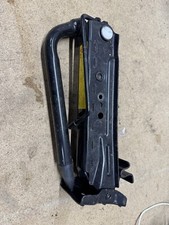 FORD FIESTA MK6 (02-08) SPARE WHEEL TOOL KIT JACK & BRACE 2S6117080AC