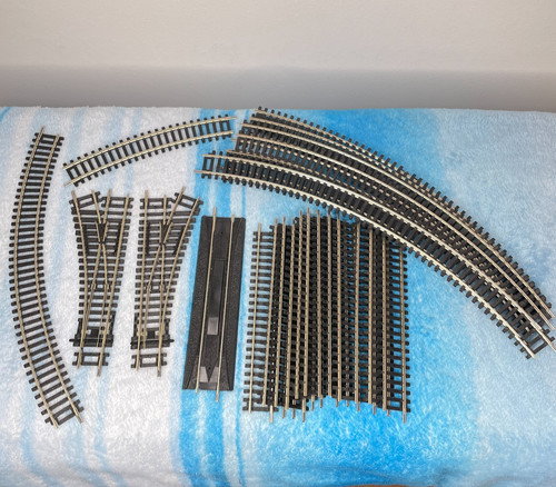 24x lot hornby gauge left - oo,