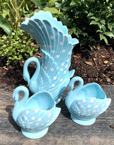 Vintage ceramic swan trio - , vase