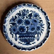 Vintage Delft Delftware  Floral Wall Plate. 10.5cm