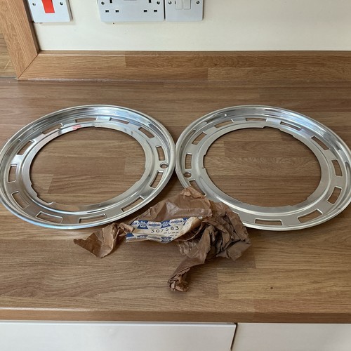 Triumph wheel trim with slots - triumph,