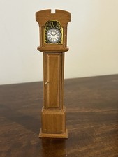 Dolls House Grandfather Clock 1/12 Scale Walnut Wood Or Light Oak