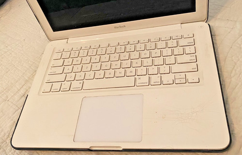 2010 macbook white 16gb - 2010,
