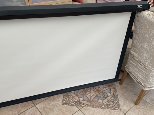 Elite screens 135 huge - screens,