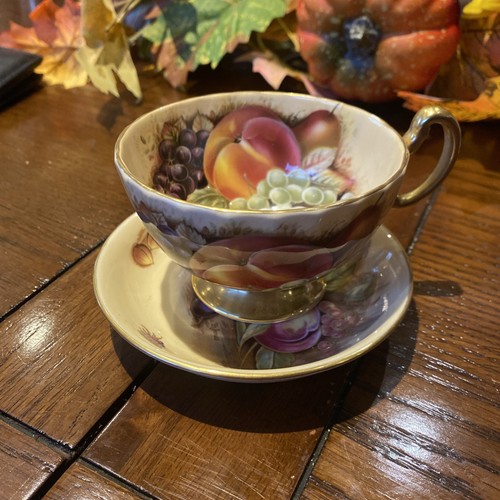 Aynsley china hand - china,