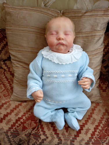 Lovely levi bonnie brown - levi,