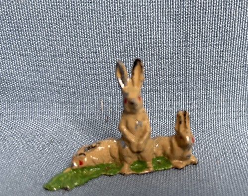 Antique cast metal - metal, miniature
