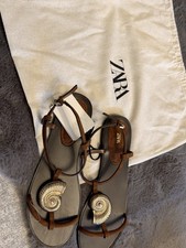 Zara Women’s Brown Sandals
