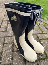 Douglas Gill Men’s Sailing