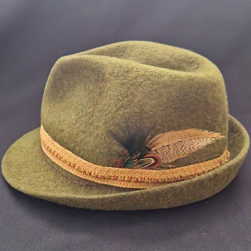 Vintage vouge alpine tyrolean - vintage,