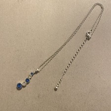 A graduated sapphire and