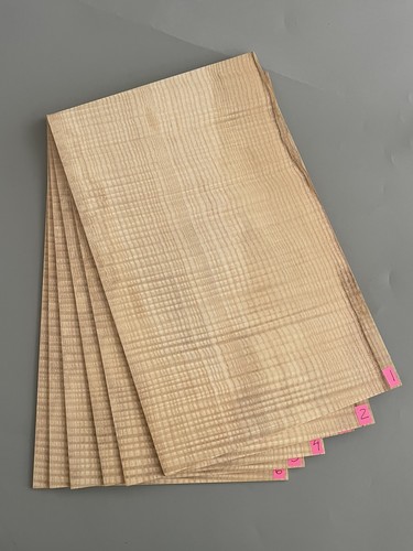 Rippled ash solid wood - rippled,