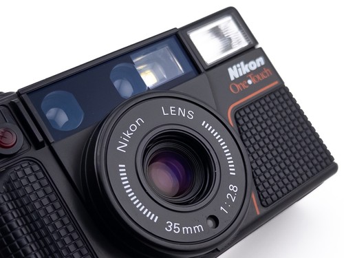 Nikon l35 af2 - af2, one
