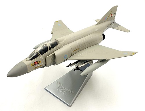 Corgi scale aa33210 - corgi,