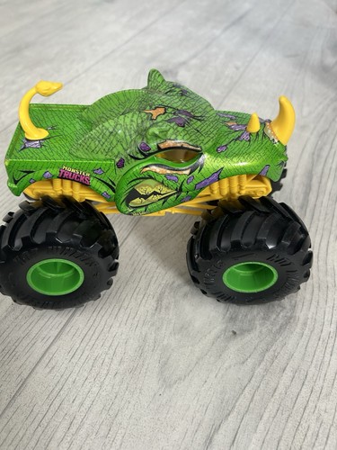 Hot wheels monster - monster, trucks