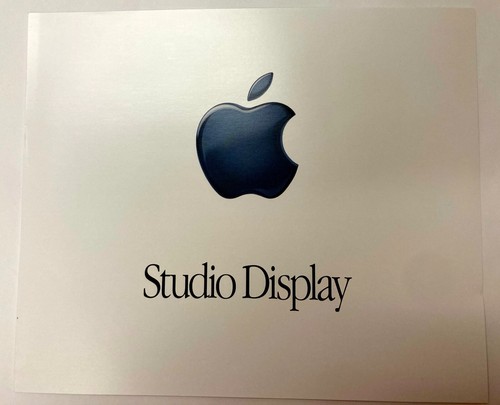 Apple cube studio - /, display