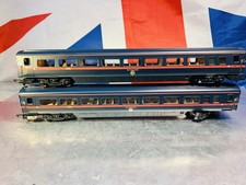 Hornby 00 GNER X2 Coaches Set