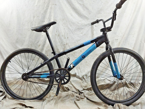 2016 redline bmx bike - 2016, 20"