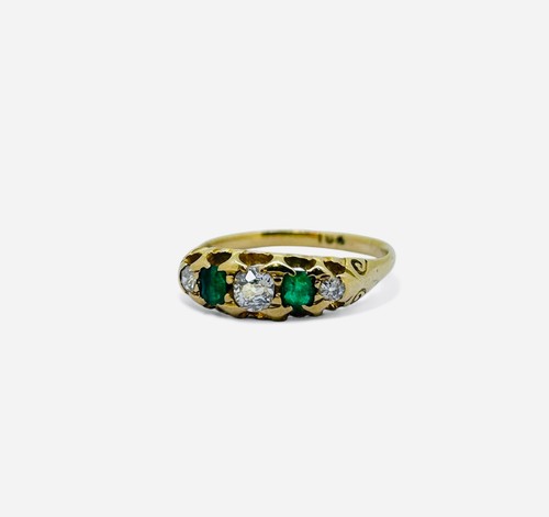 18ct yellow gold emerald - gold,,