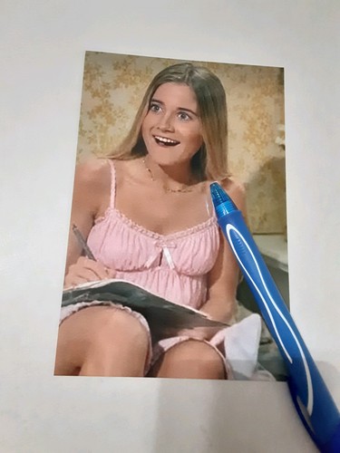 Maureen mccormick looking - maureen,