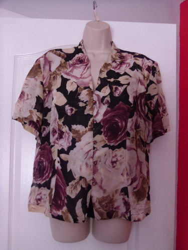Ladies blouse size roman - 18,