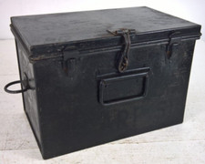 WW2 ARP FIRST AID MEDICAL TIN