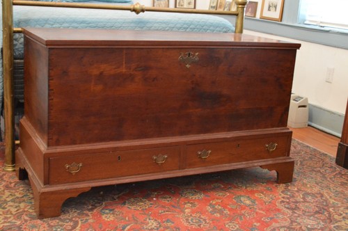 Colonial mule chest - chest, 1760