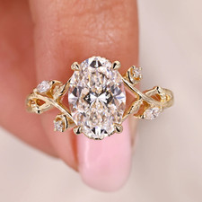 2 CT Nature Inspired Oval Cut