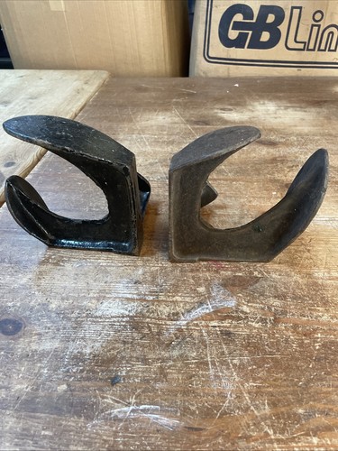Vintage cast iron cobblers - 2, x