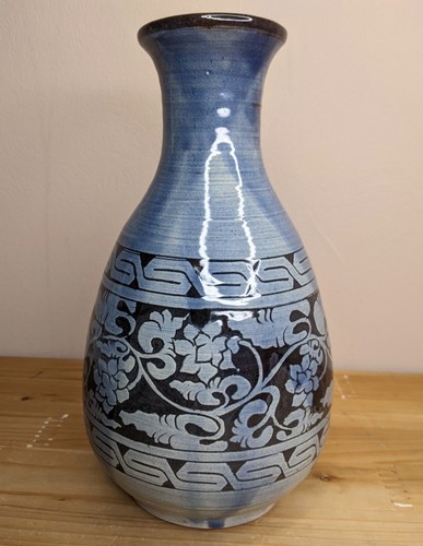Studio pottery vase - pottery,