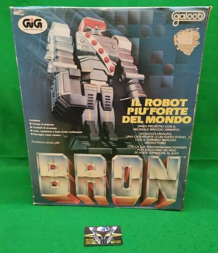 Vintage toy robot - robot, 1984