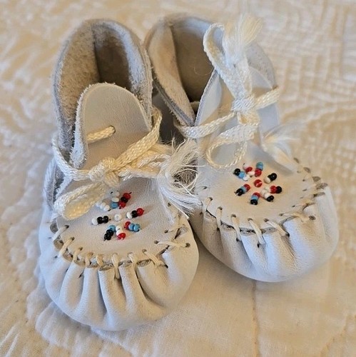 Minnetonka beaded white - minnetonka,