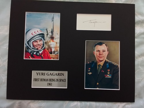 Yuri gagarin signed with - yuri,