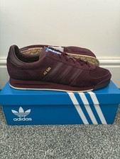 adidas AS520 trainers, size
