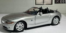 BMW E85 Z4 Convertible 1:24 LGB Scale Silver Diecast Model Car Motormax 73269