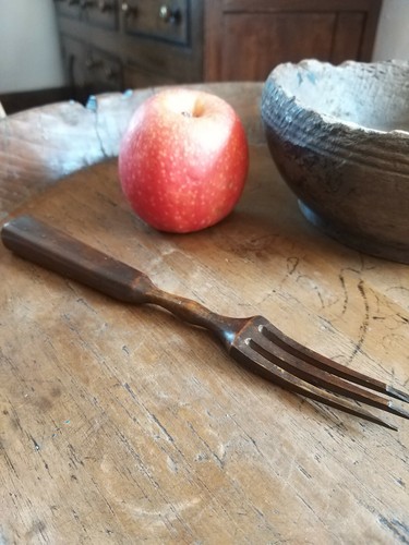 Georgian fruitwood fork with - fork,