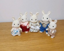 Sylvanian Families Snow Warren White Rabbit Family Five Figures