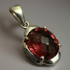 9ct White Gold Oval Pendant