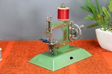 Working Little Betty Toy Hand