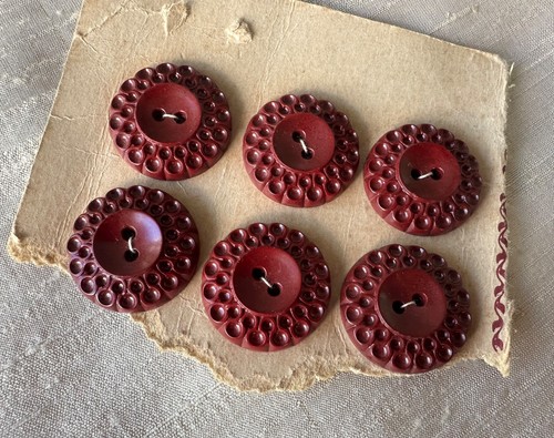 Vintage bakelite buttons - vintage,