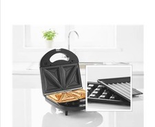 Sandwich Maker Debranded 3 in 1 Toastie Waffle or Grill with removeable Plates