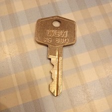 1 X  WBH FS880 Car Keys BMC Etc