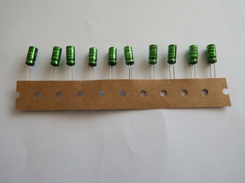 220uf 3v aluminium - 10,