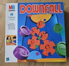 VINTAGE MB GAMES DOWNFALL Strategy Game 1999 EXCELLENT  CONDITION & INSTRUCTIONS