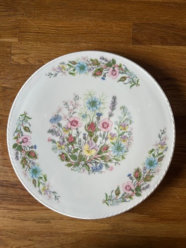 Aynsley wild tudor fine bone - tudor",