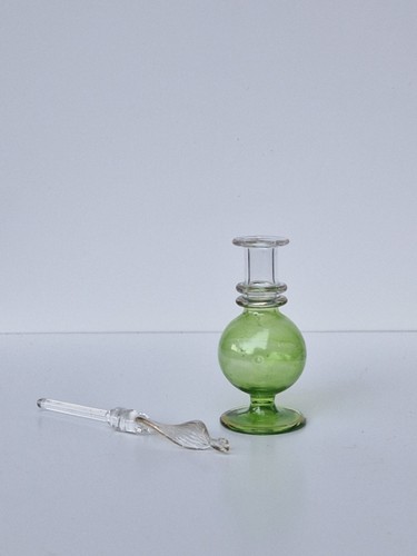 Green decorative glass - green, glass/crystal