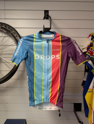 Col drops women cycling - le, women’s