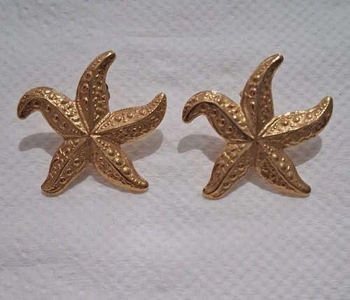 Vtg gold tone starfish clip - starfish, clip-on