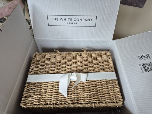 The white company - white, wicker