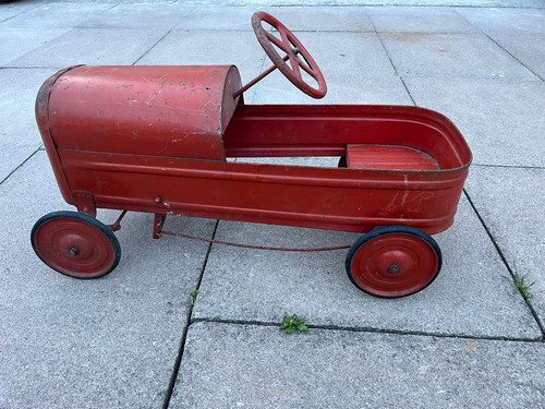 Vintage triang pedal car - pedal, red